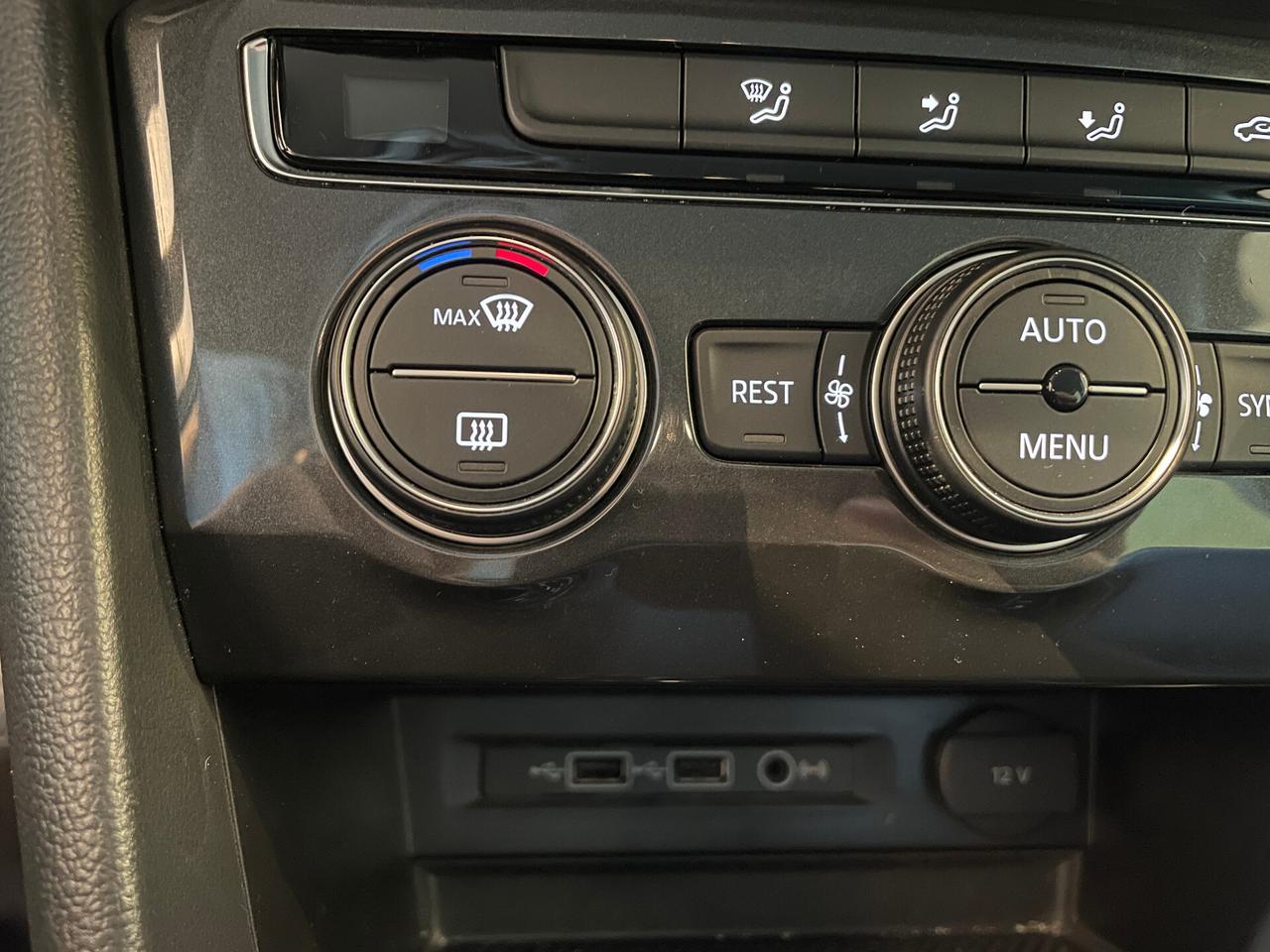 Volkswagen Tiguan 2.0 TDI SCR DSG 4MOTION Sport BMT