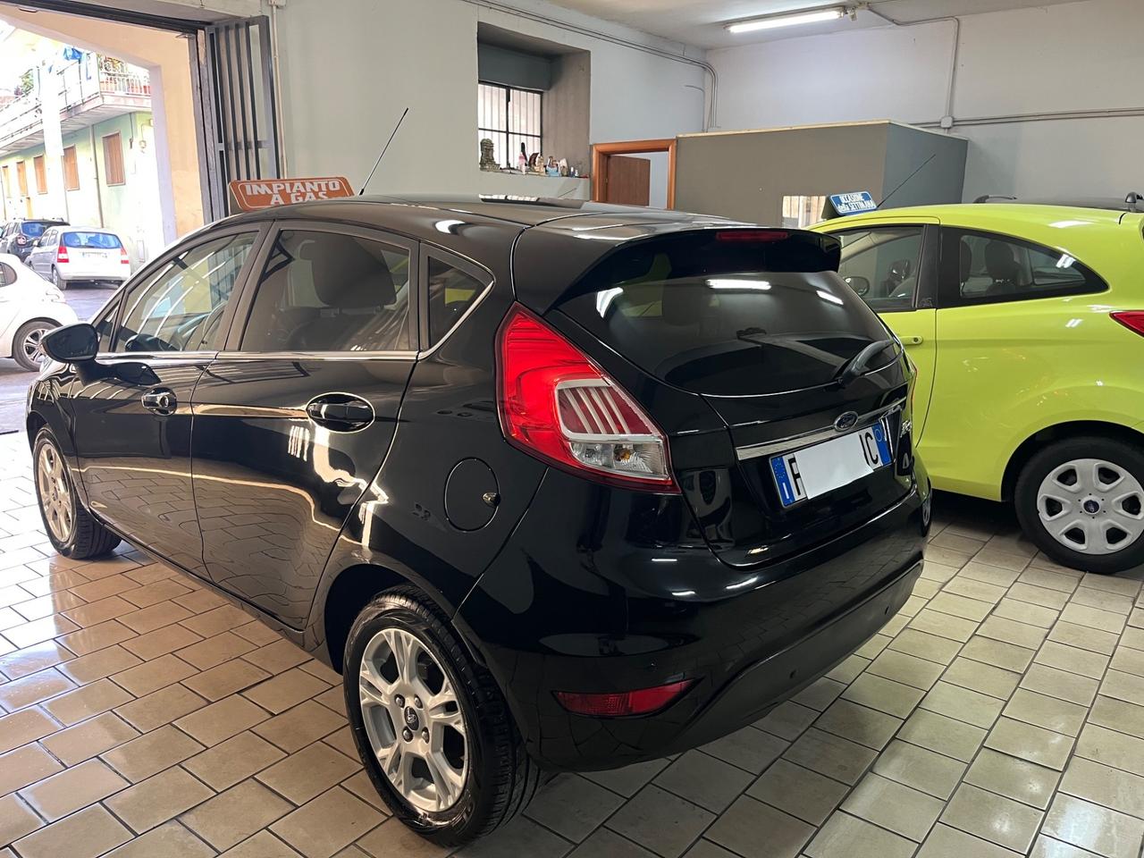 Ford Fiesta 1.4 5p. Bz.- GPL Titanium 2016