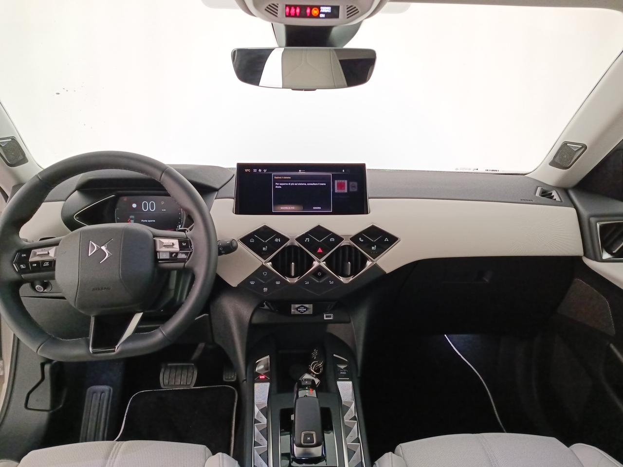 DS DS 3 Esprit de Voyage Puretech 130 cv automatico