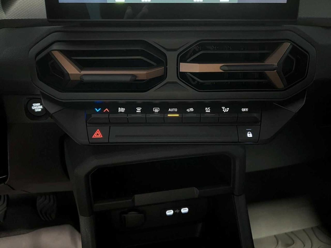 DACIA DUSTER TCE 130 CV MHEV 4x4 EXTREME KM0