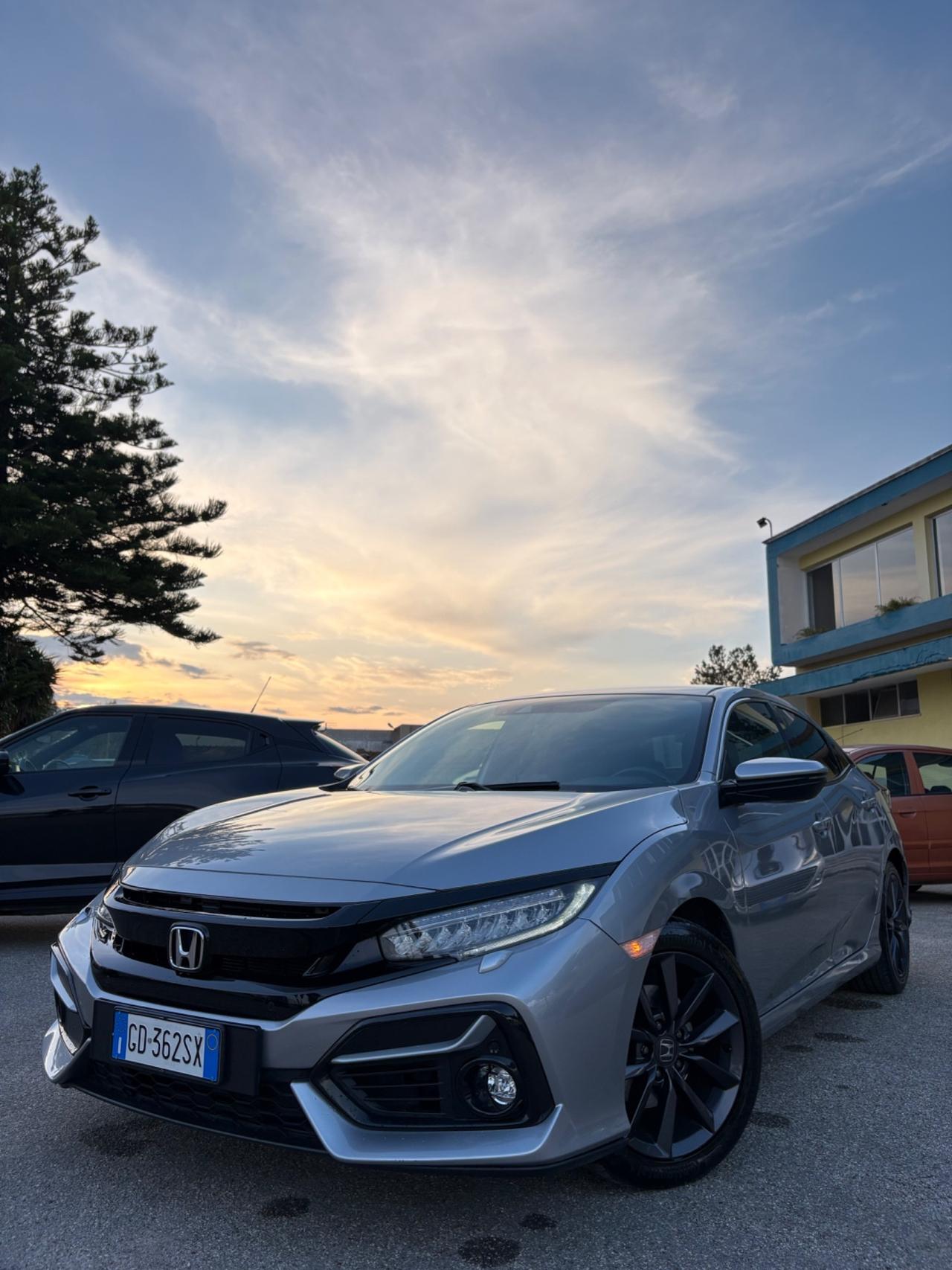 Honda Civic 1.6 5 porte Executive