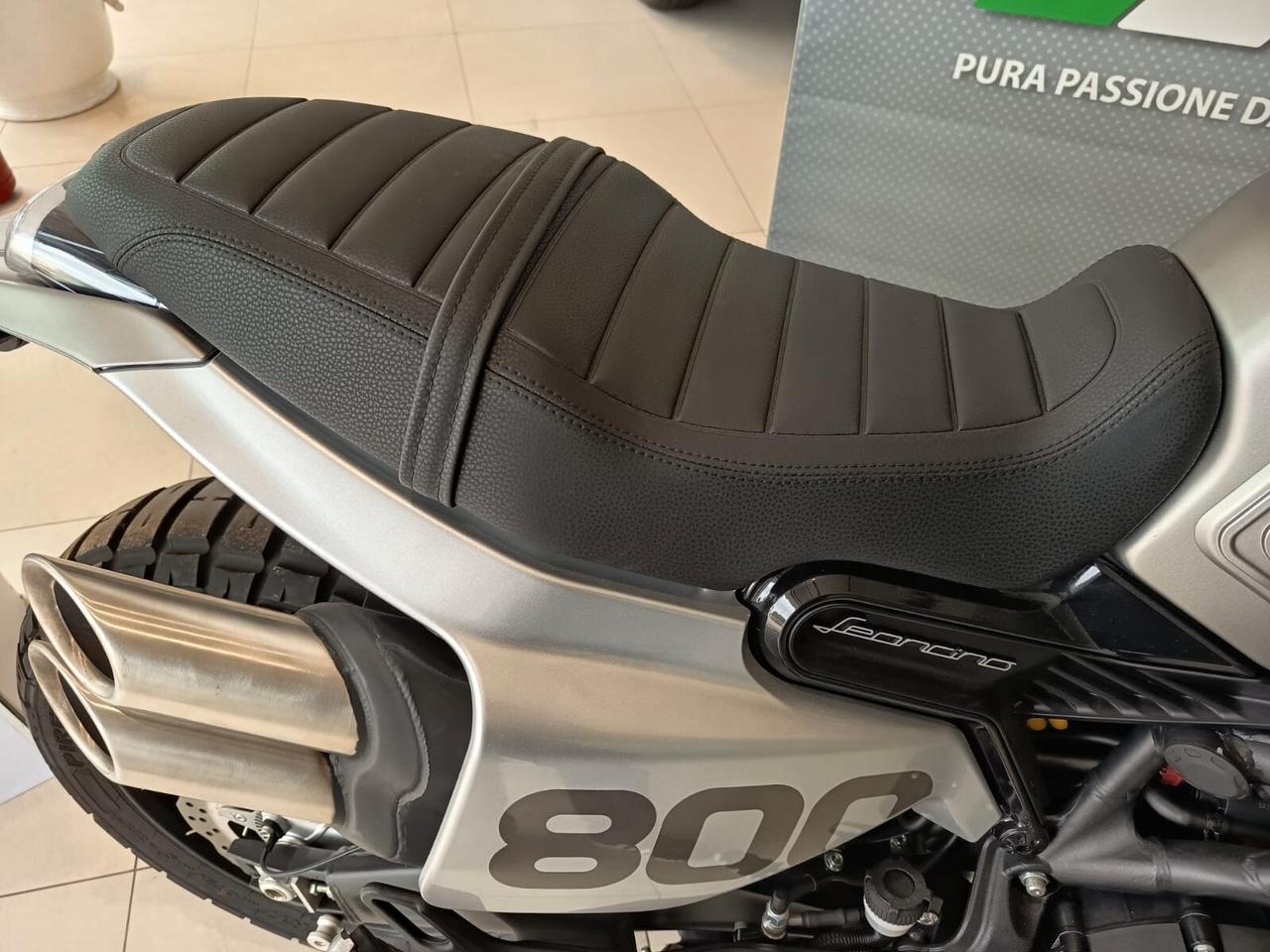 Benelli Leoncino 800 TRIAL