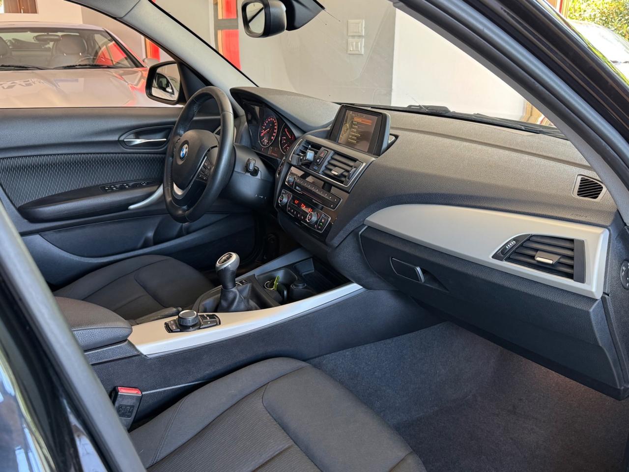 Bmw 116 116d 5p. Business