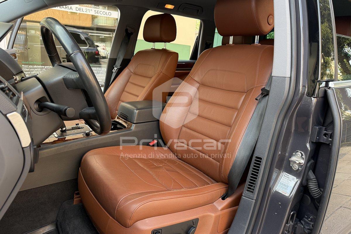 VOLKSWAGEN Touareg 3.0/240CV V6 TDI DPF tip. Executive