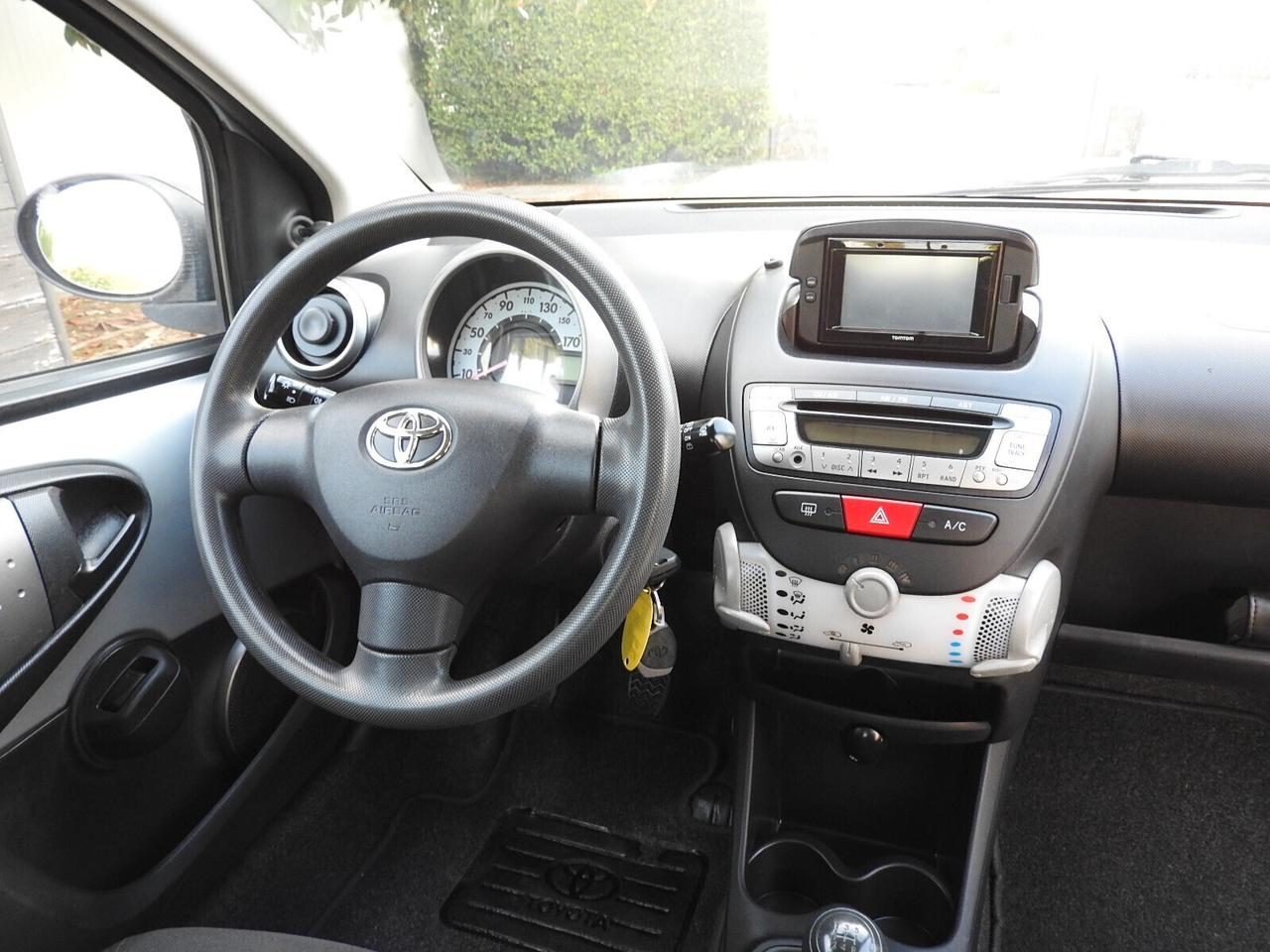 TOYOTA AYGO 2014