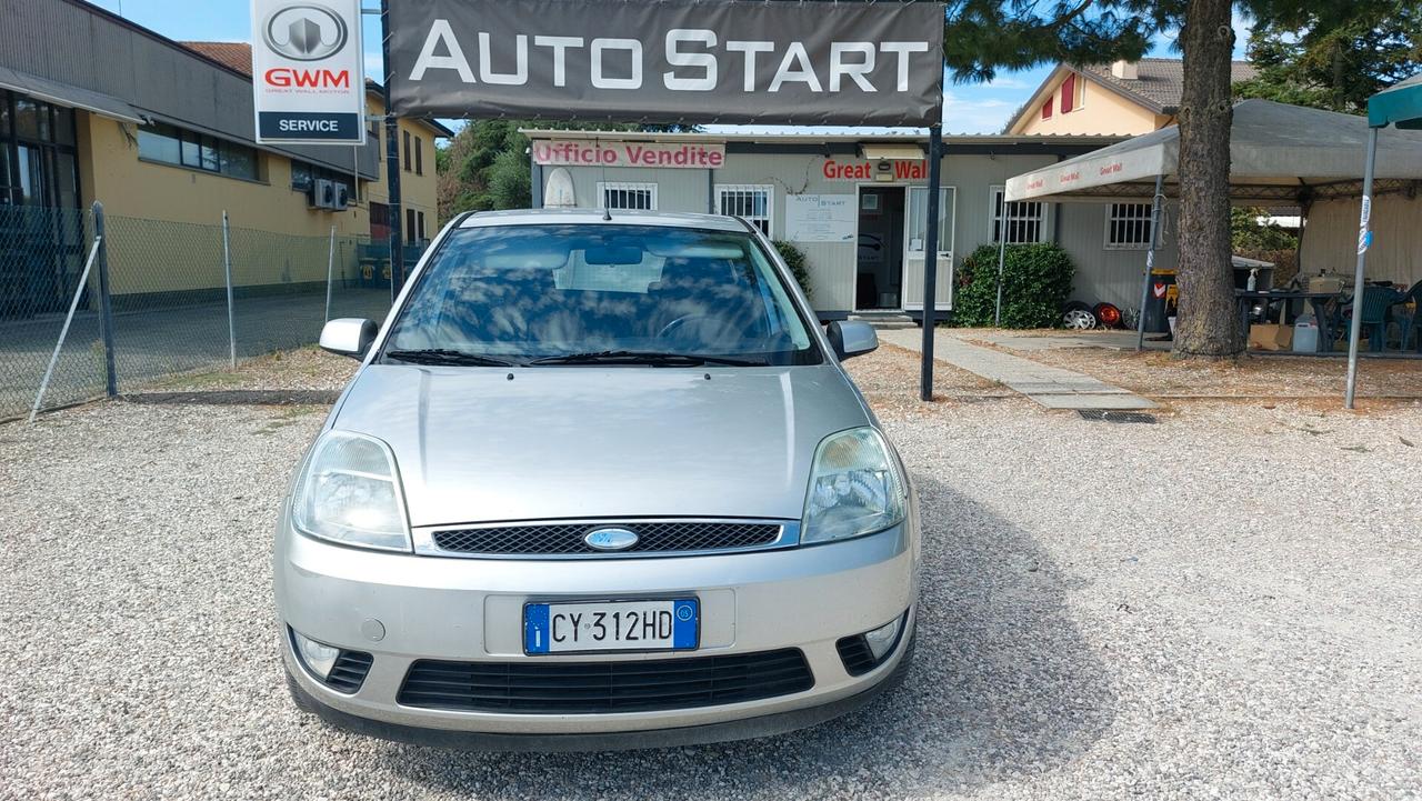 Ford Fiesta ghia 1200 GPL