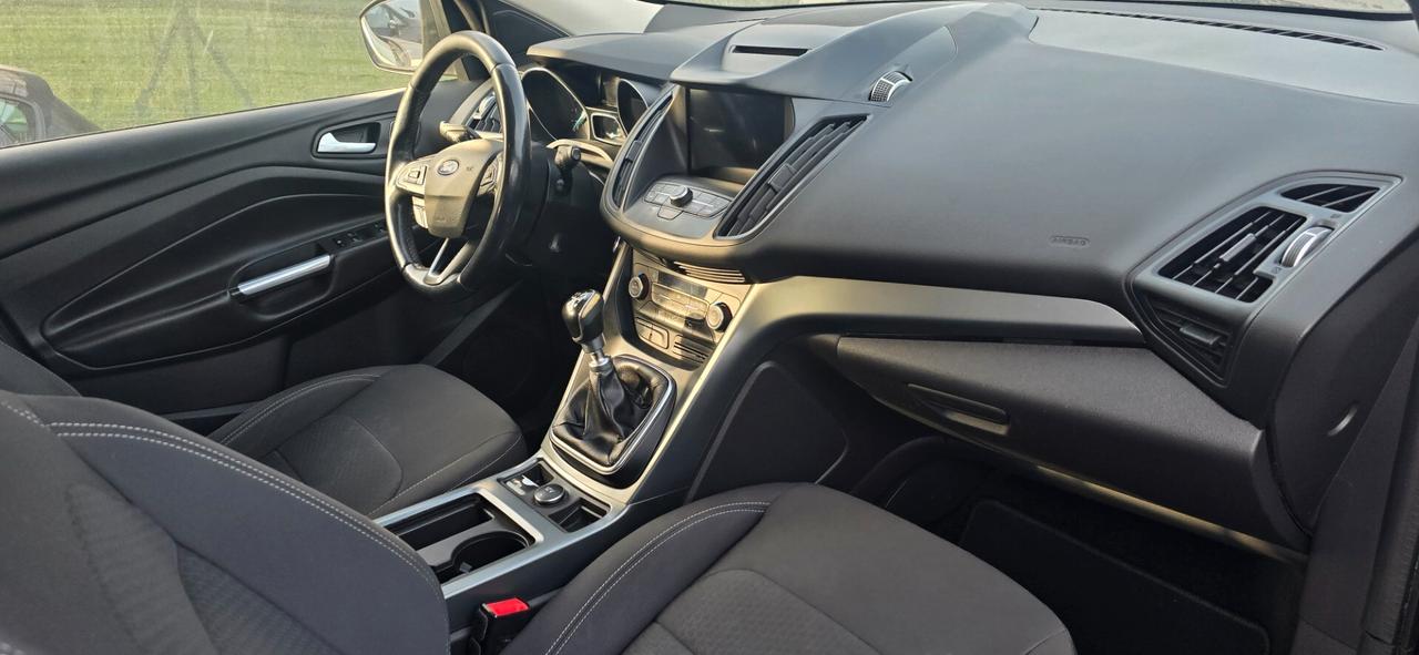 Ford Kuga 2.0 TDCI 120 CV S&S 2WD Titanium