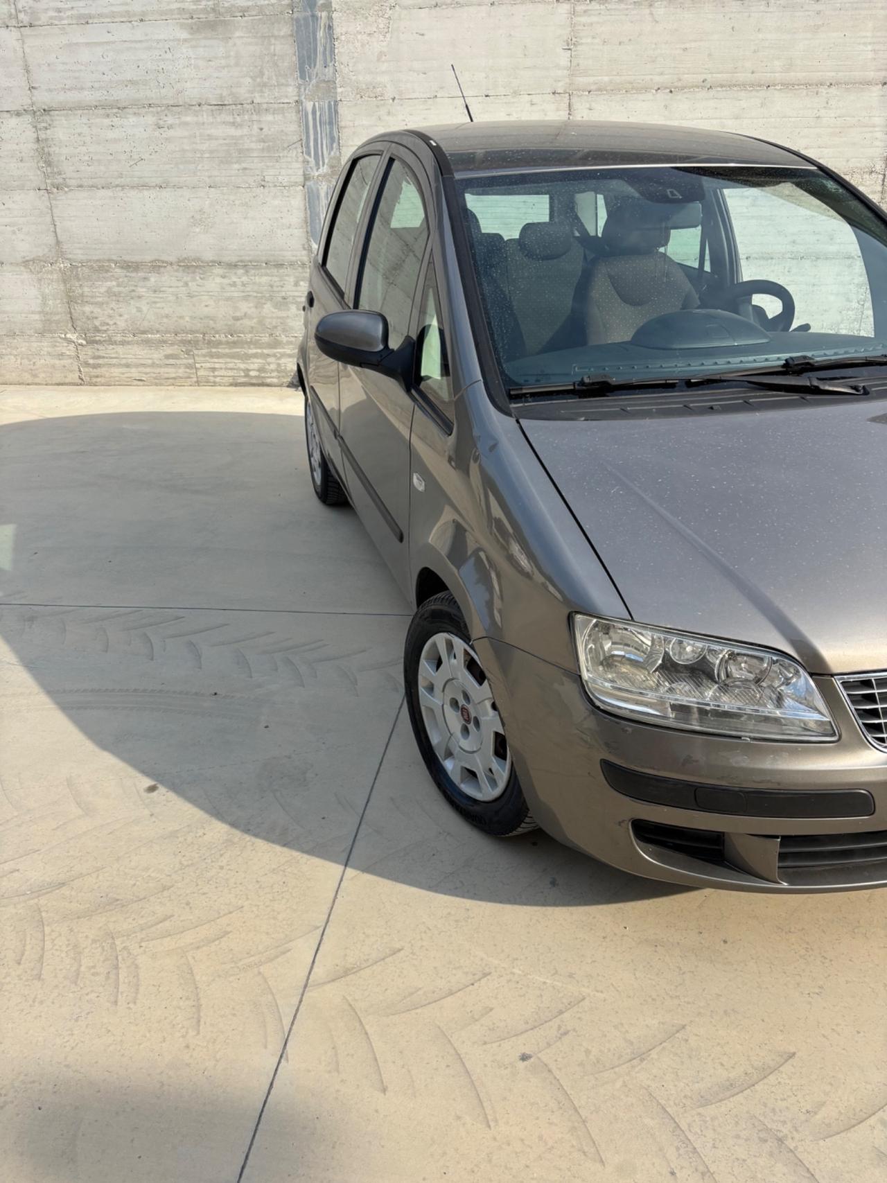 Fiat Idea 1.3 Multijet Emotion