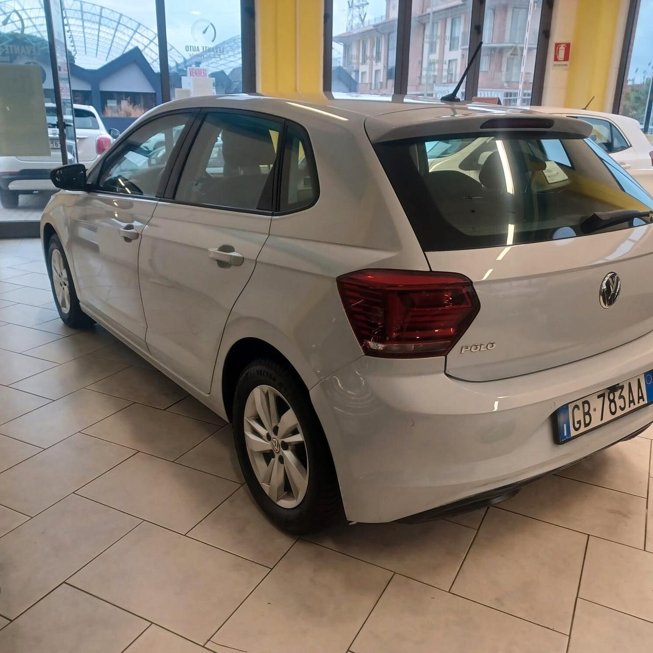 70.118KM SEMBRA NUOVA VW POLO 1.0 NEOPATENTATI