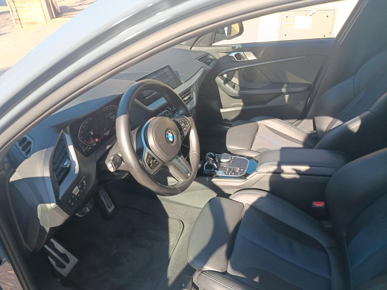 Bmw 116 118d 5p. Business Advantage