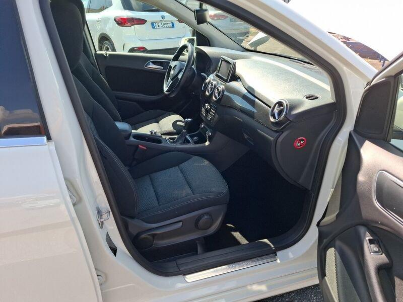 Mercedes-Benz Classe B B 180 BlueEFFICIENCY Executive