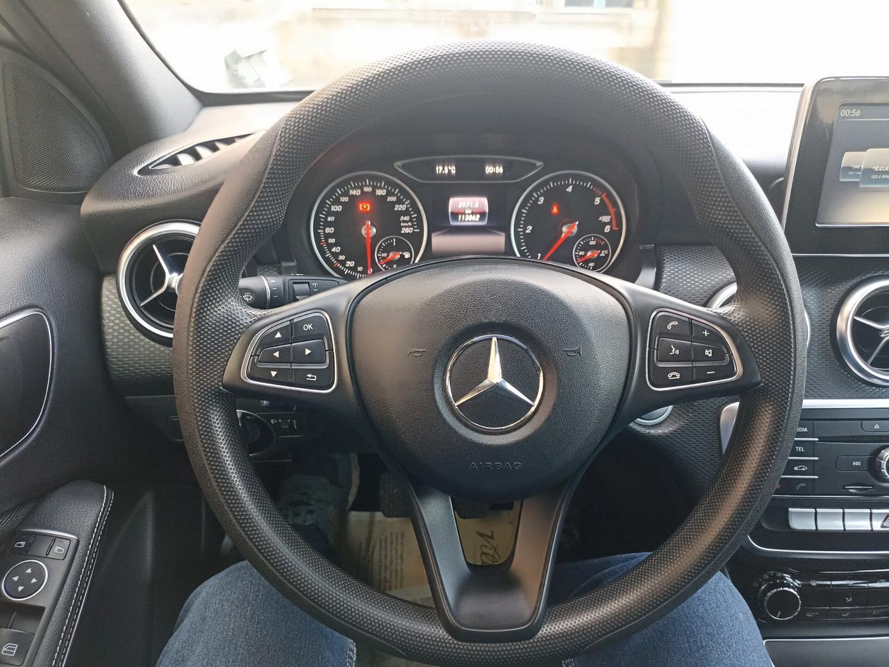 MERCEDES CLASSE A 180CDI 110cv 10/2017 KM 113 NAV/RETROCAMERA