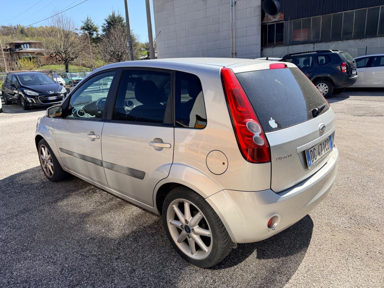 Ford Fiesta 1.4 TDCi 75cv Neopatentati