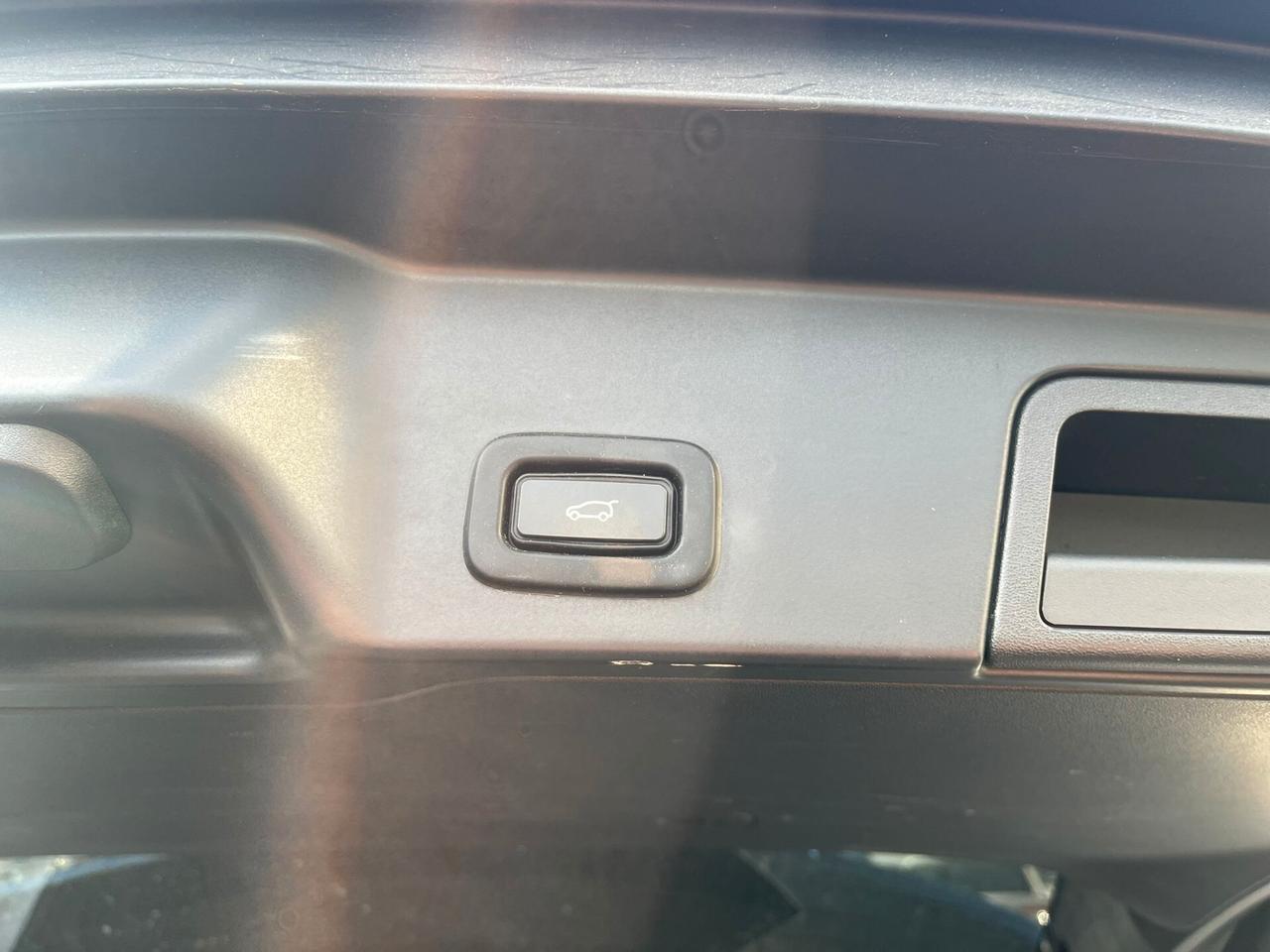 Land Rover Range Evoque 2.0D I4-L.Flw 150CV AWD Auto R-Dynamic SE