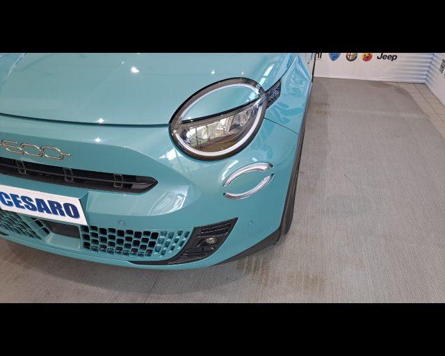 FIAT 600 1.2 hybrid 145cv auto