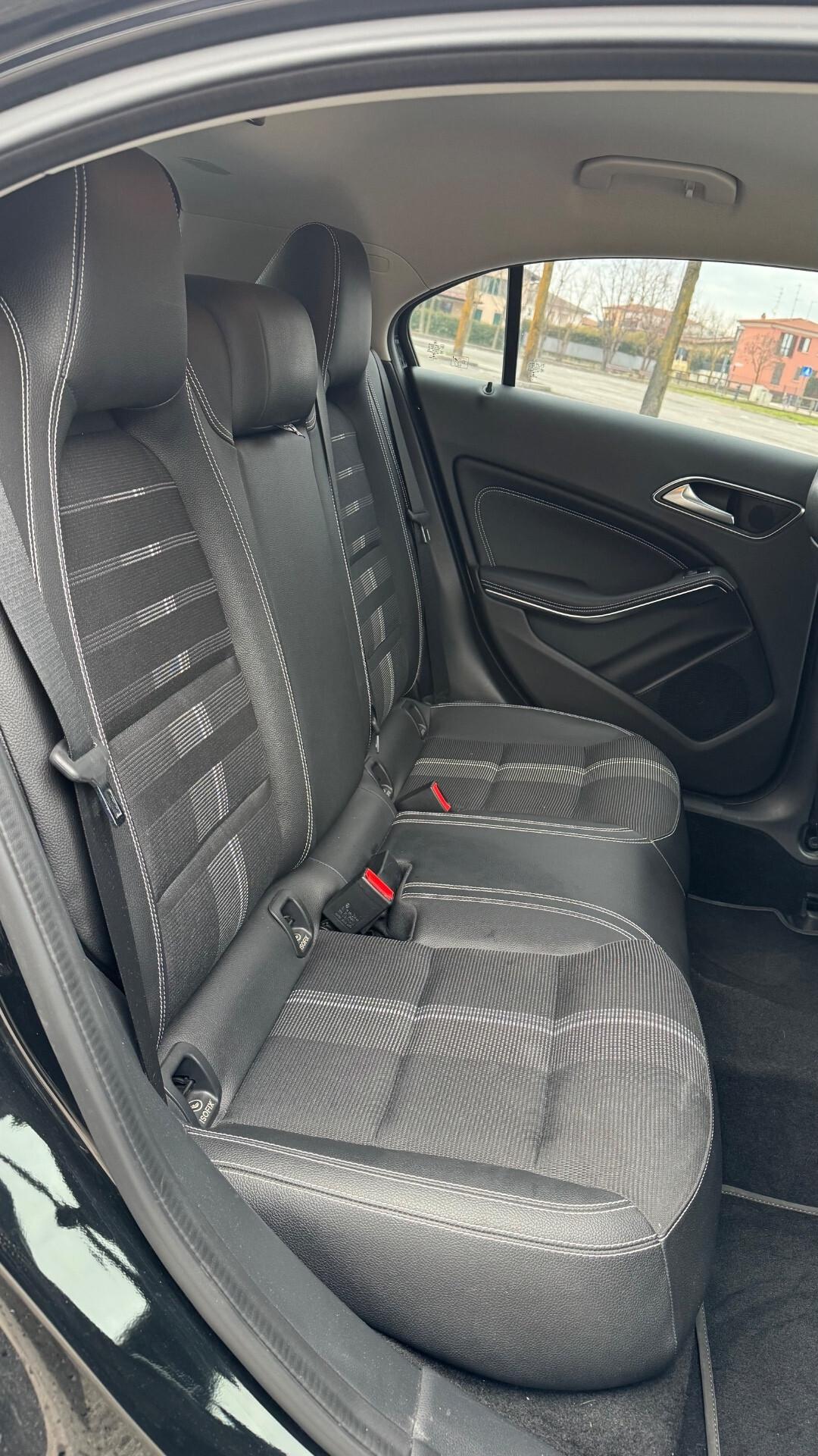 Mercedes-benz A180 d Sport