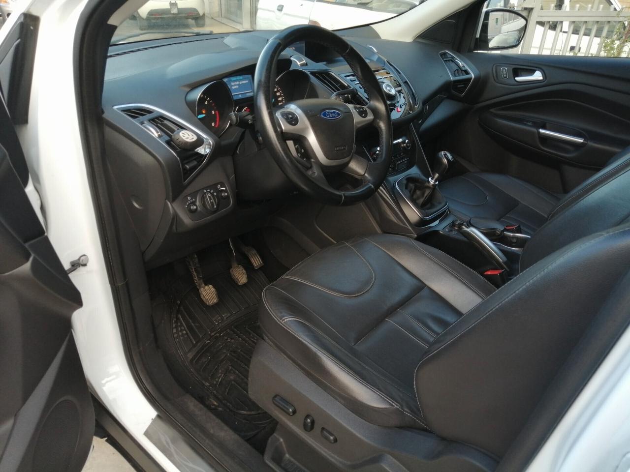 Ford Kuga 2.0 TDCI 140 CV 4WD Titanium