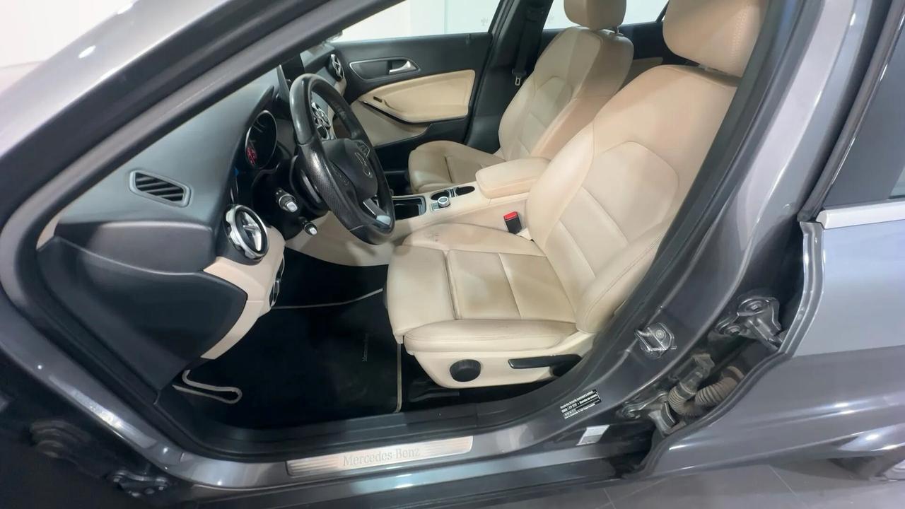Mercedes-benz GLA 180 GLA 180 d Automatic Sport