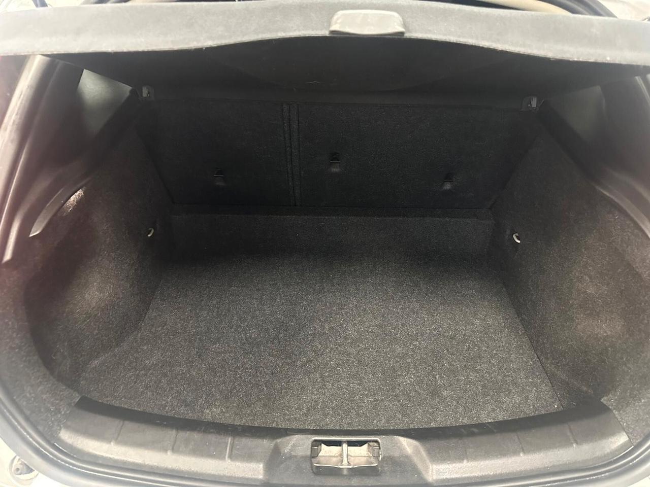 Volvo V40 Cross Country D2 Business Plus