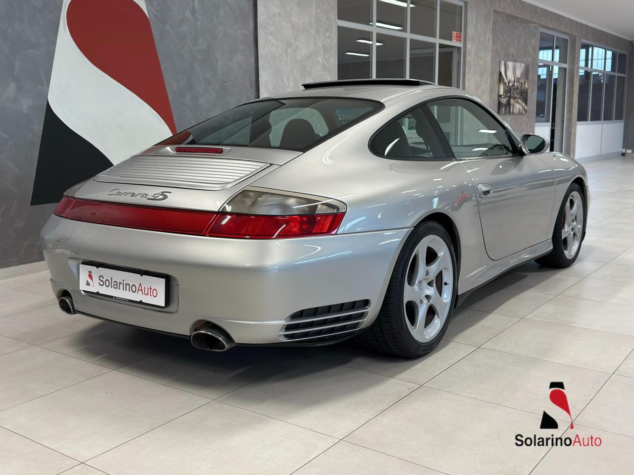 Porsche 911 Coupe 3.6 Carrera 4S