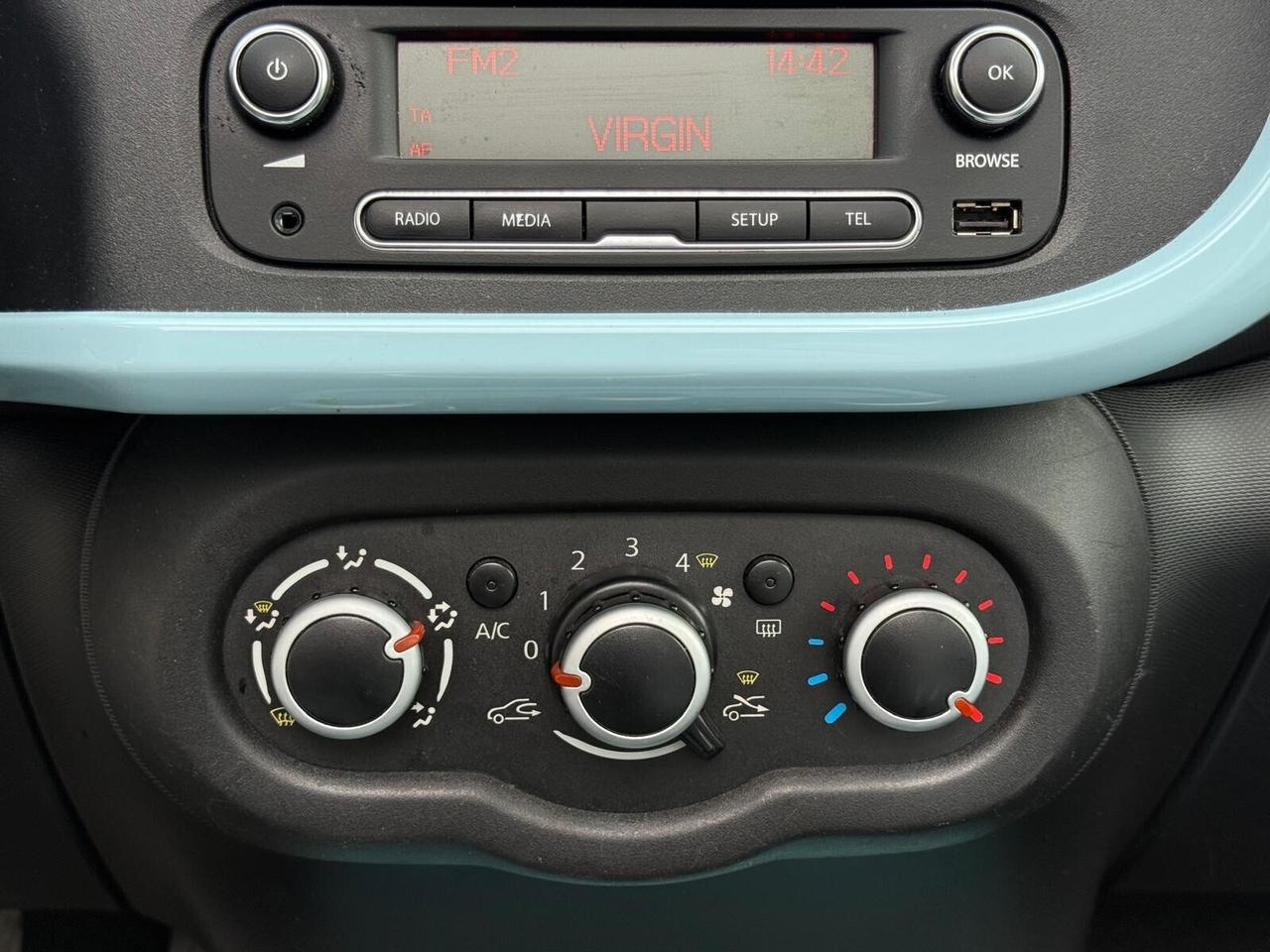 Renault Twingo TCe 70CV Cabrio Intens Cosmic Cerchi in lega pdc