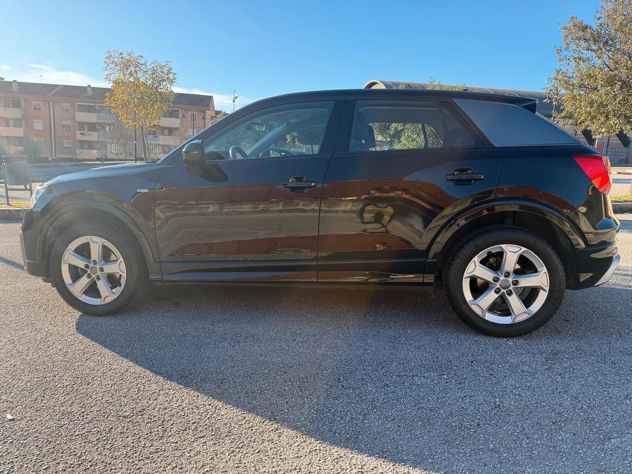 Audi Q2/30 TFSI/150CV/SLINE/CERCHI 18/PDC/CRUISE/NAVI/CLIMA/CRUISE CONTROL !!