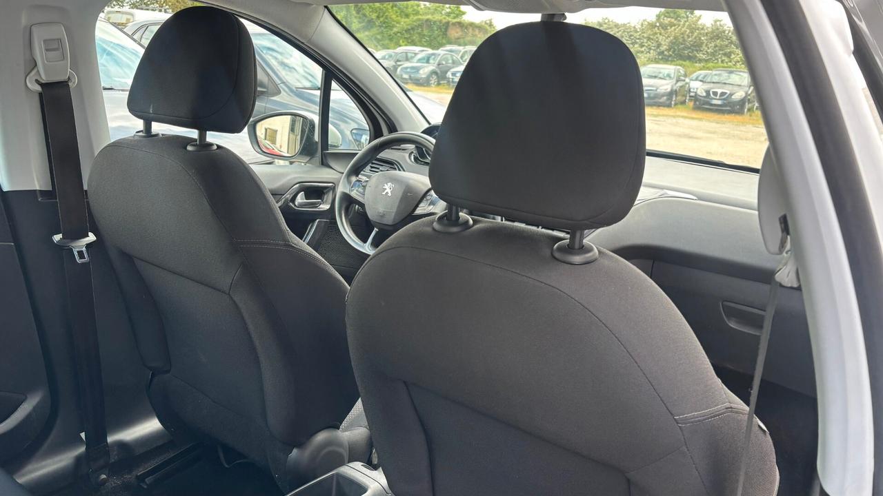Peugeot 208 1.4 HDi 68 CV 5 porte Mix