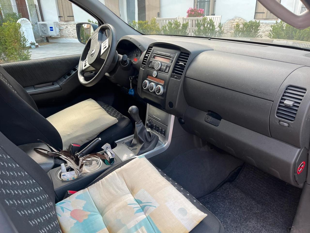 Nissan Navara 2.5 dCi 190CV 4 porte Double Cab XE