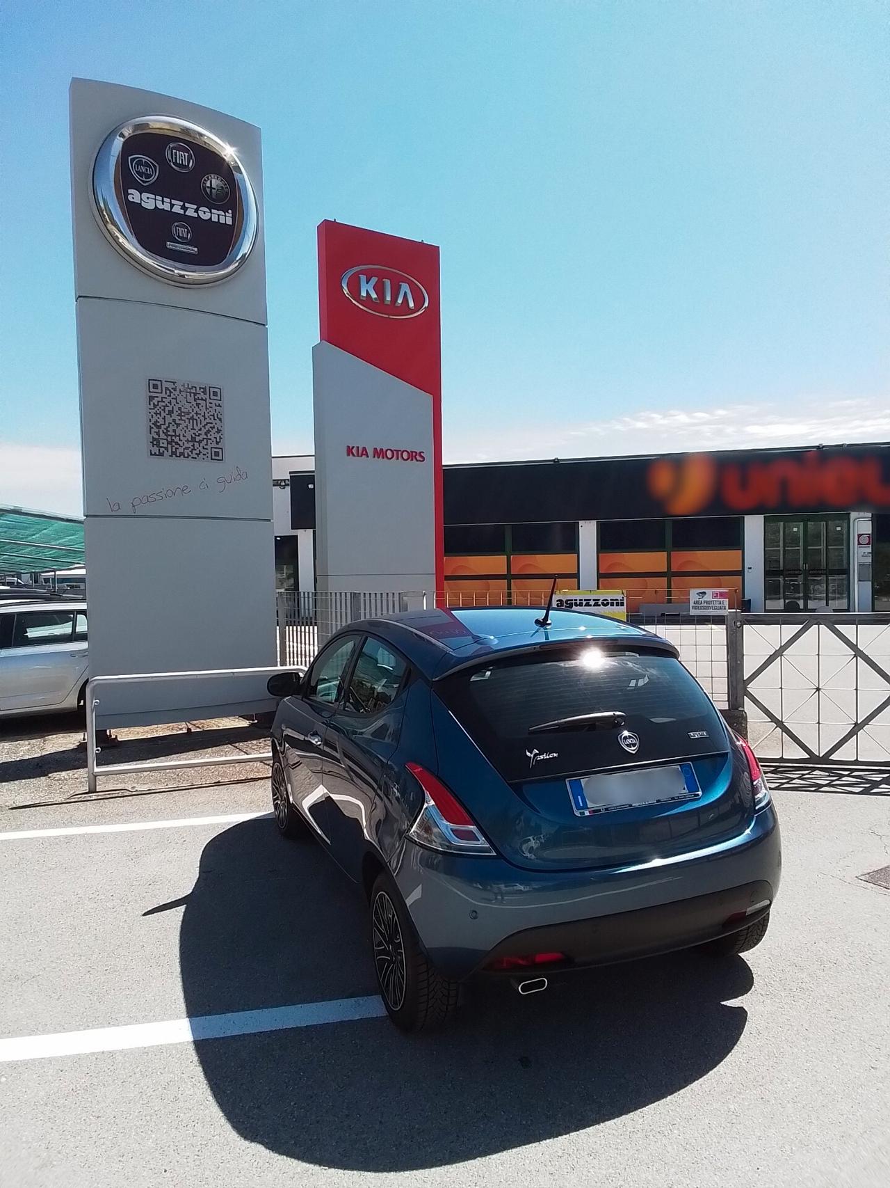 Lancia Ypsilon 1.0 FireFly 5 porte S&S Hybrid Ecochic Gold