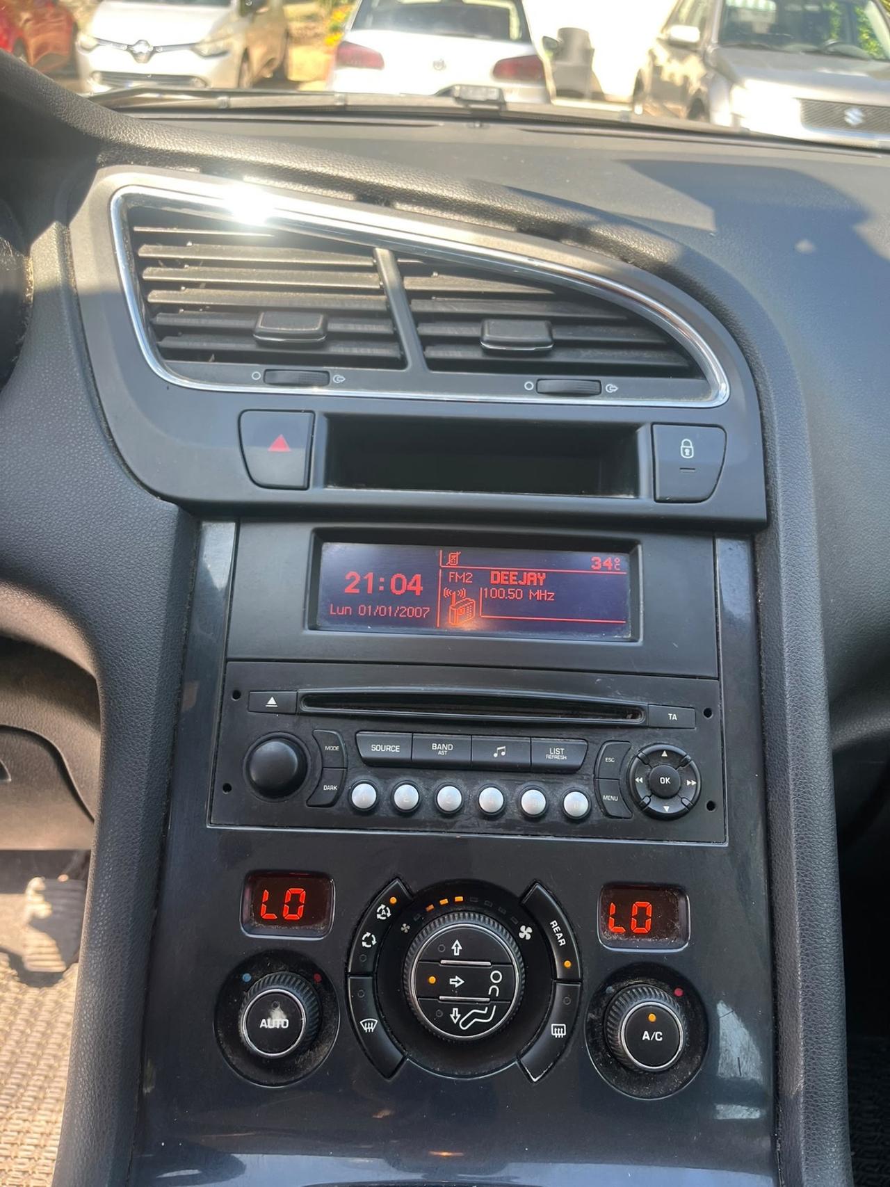 Peugeot 5008 1.6 HDi 115CV - 7 POSTI