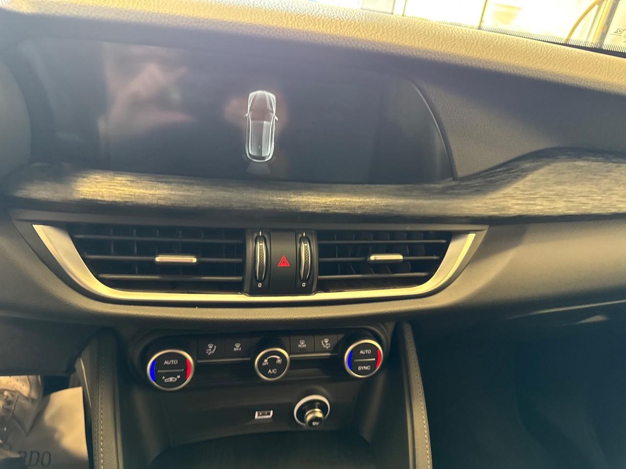 Alfa Romeo Stelvio 2.2 Turbodiesel 160 CV AT8 RWD Super