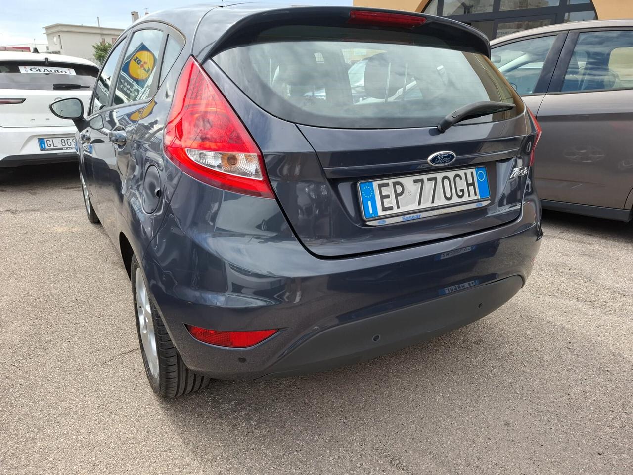 Ford Fiesta TITANIUM 1.4 TDCi 70CV 5 porte