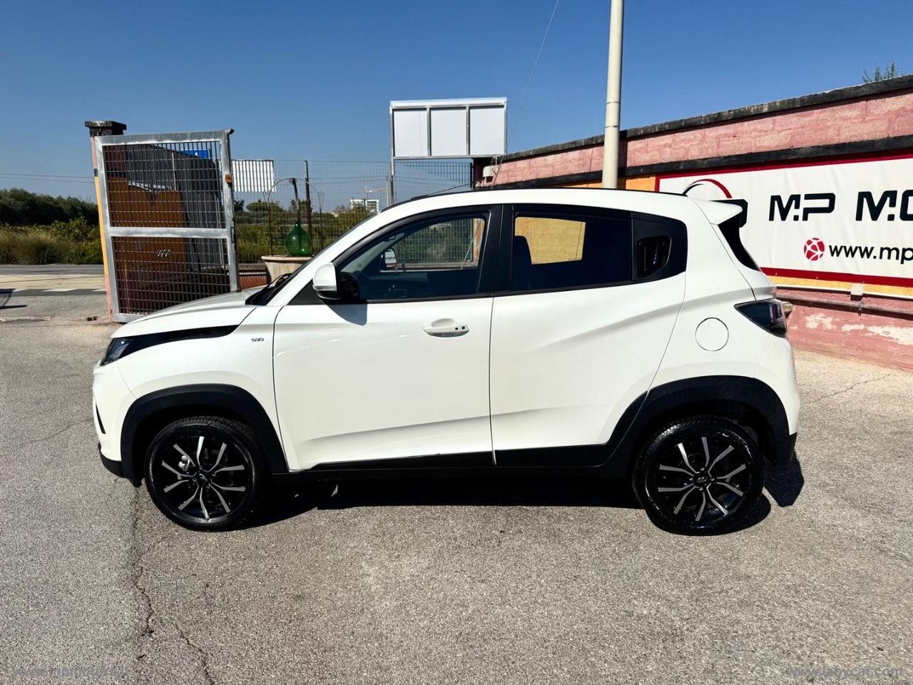 MAHINDRA KUV100 1.2 VVT K8
