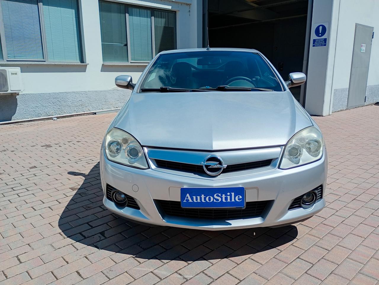 Opel Tigra TwinTop 1.4 16V Sport