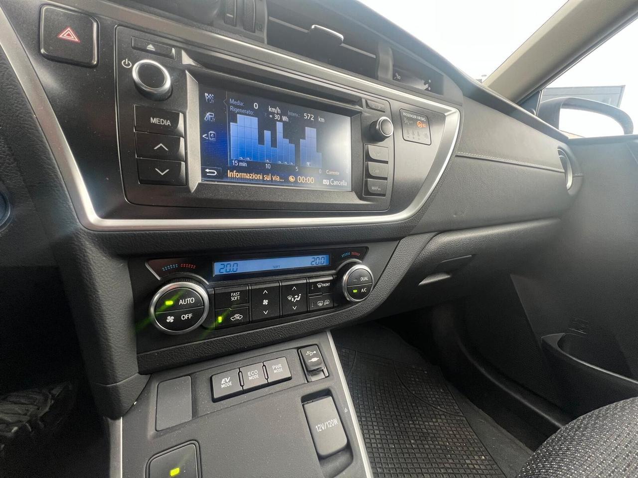 Toyota Auris Touring Sports 1.8 Hybrid Business