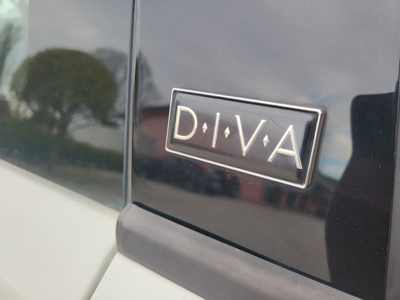 Lancia Ypsilon 1.3 MJT 75 CV Diva