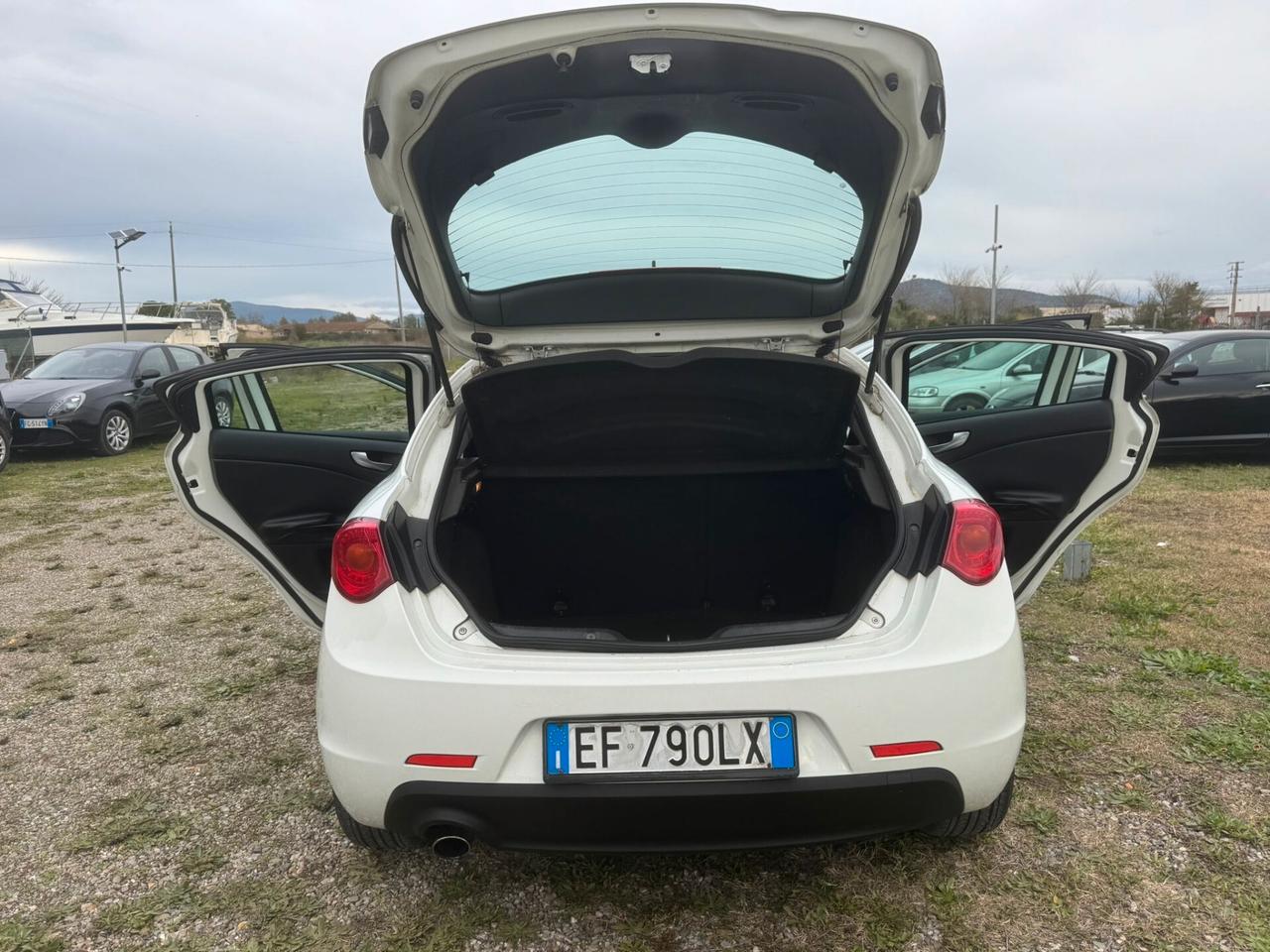 Alfa Romeo Giulietta 1.4 ben SOLAMENTE 134.000 KM