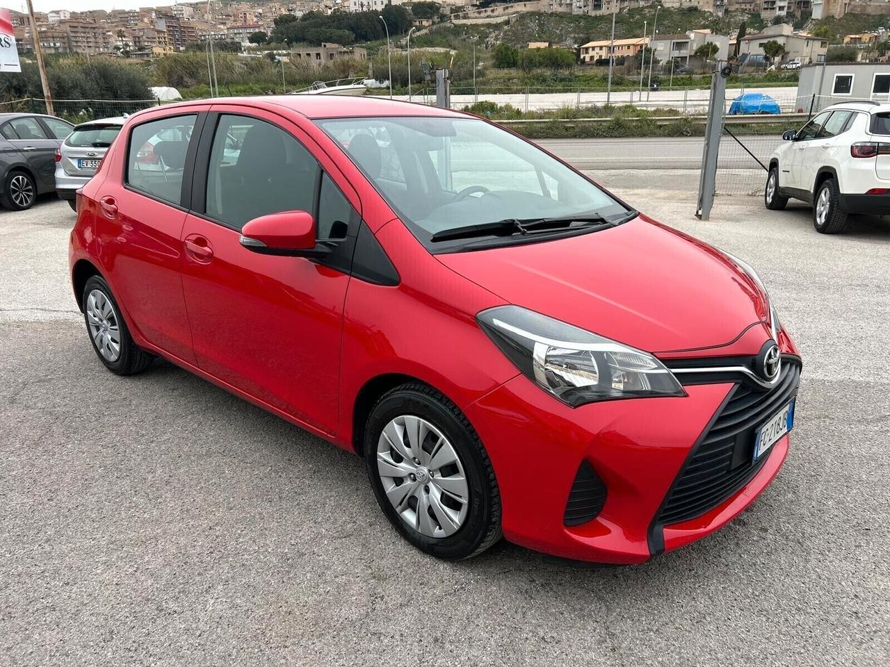 Toyota Yaris 1.4 D-4D 5 porte Lounge