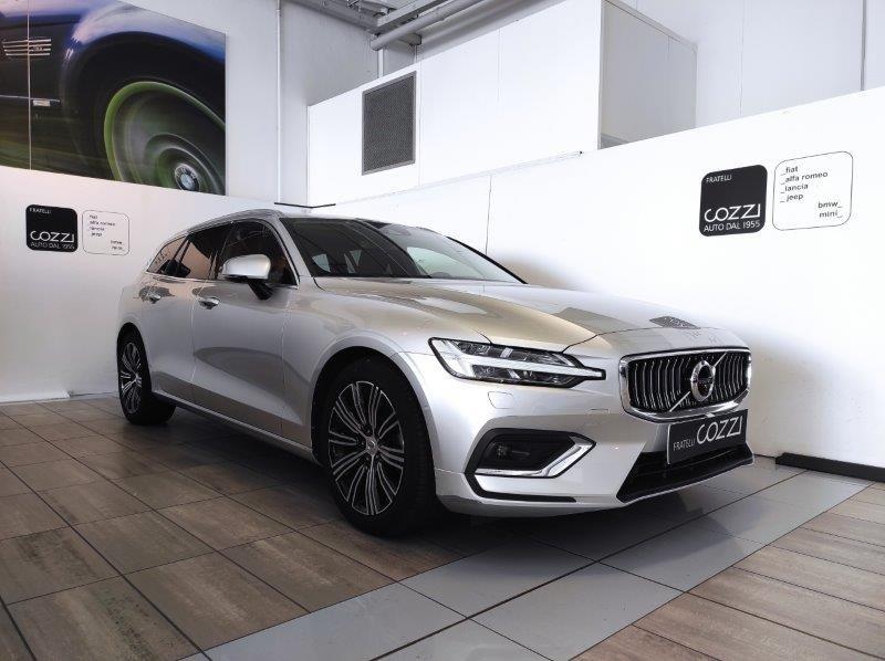 VOLVO V60 (2018-->) - V60 D3 AWD Geartronic Business
