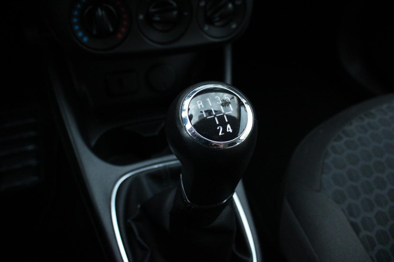 Opel Corsa 1.4 90CV GPL Tech 5 porte Cosmo