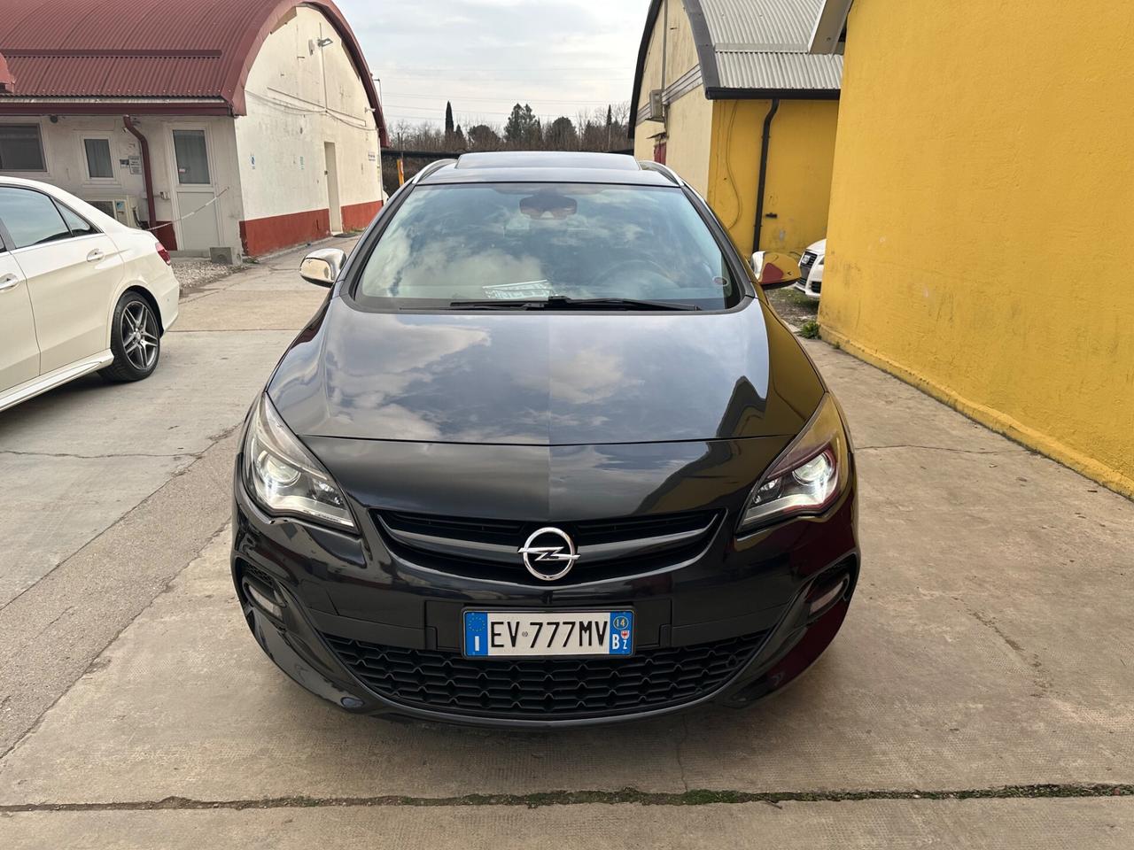 Opel Astra 2.0CDTI 195CV OPC Line Extra Full