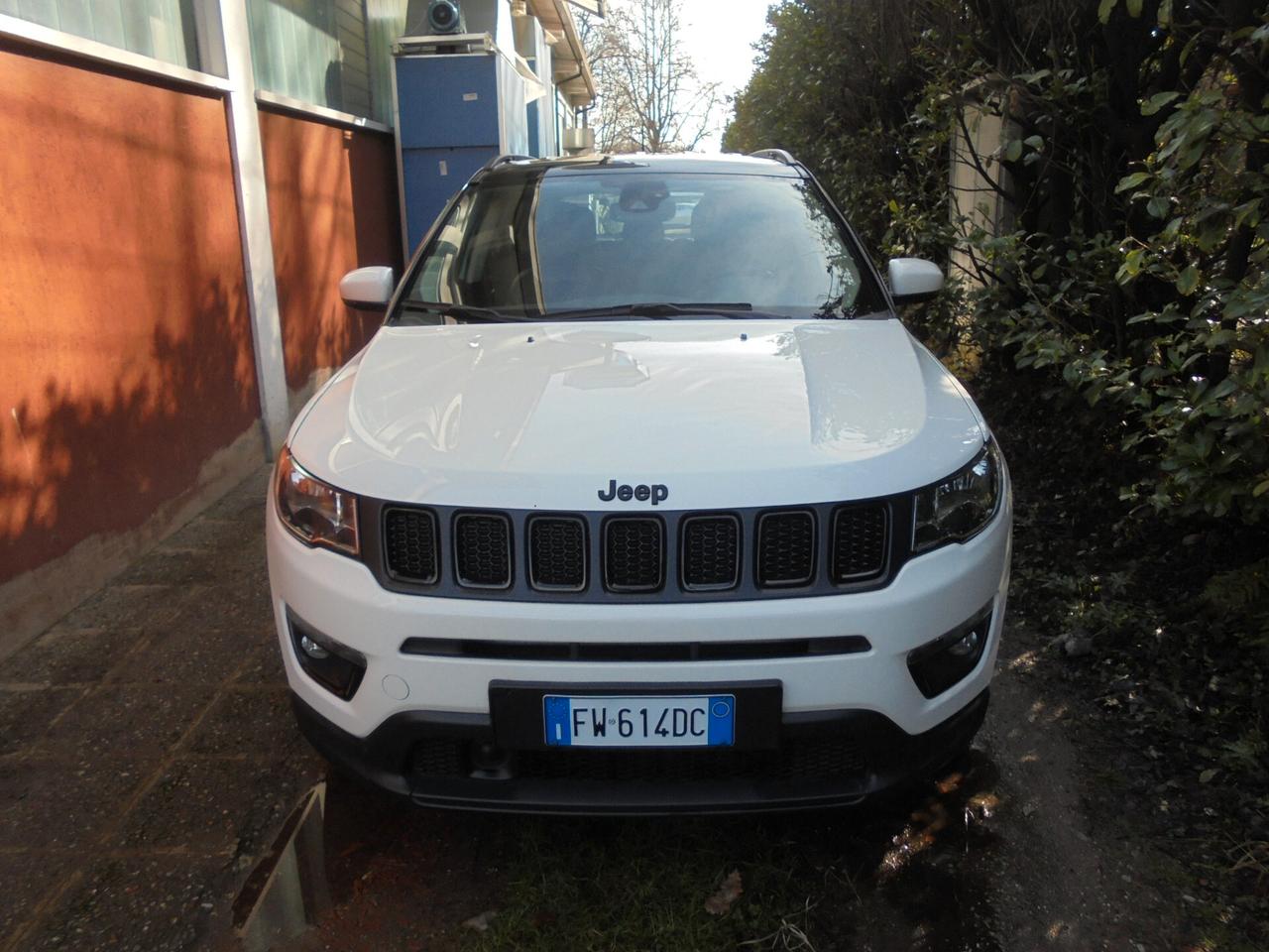 Jeep Compass 1.4 MultiAir 2WD Night Eagle con gancio traino estraibile
