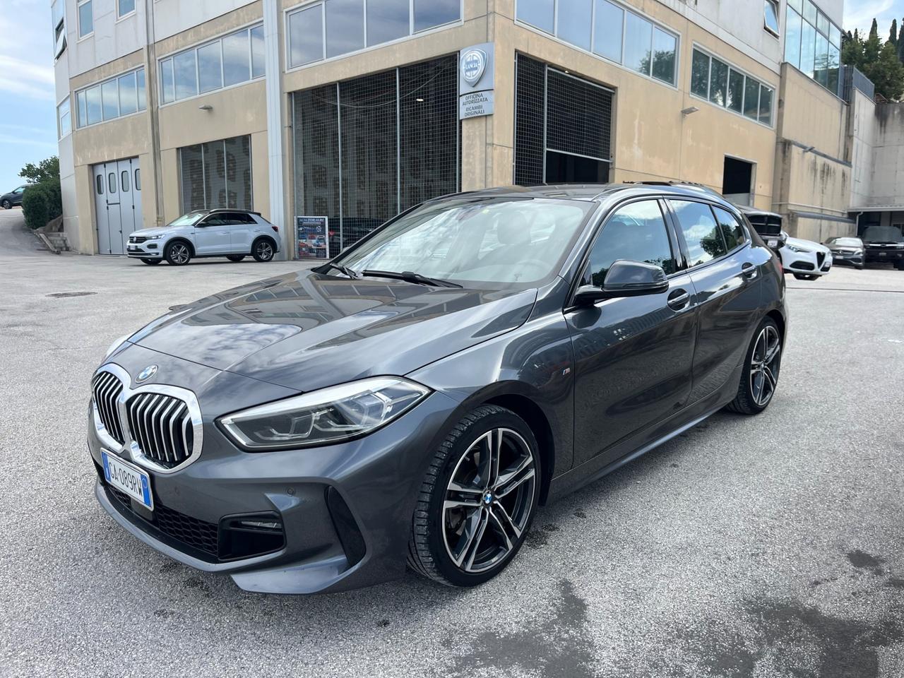 Bmw 116 116d 5p. Msport
