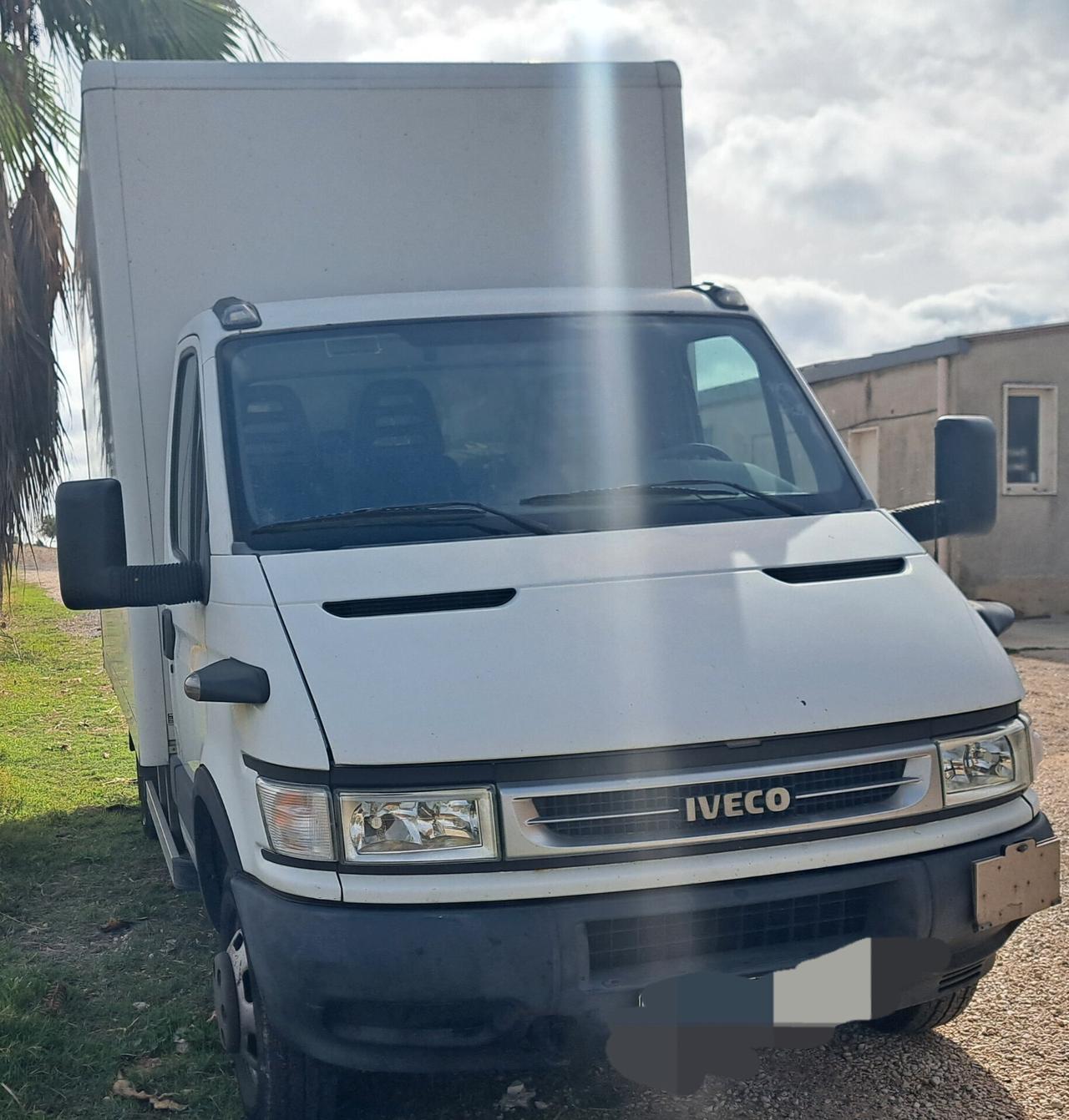 Iveco 35C13 PATENTE B PEDANA IDRAULICA