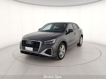 Audi Q2 35 TDI S tronic Identity Black