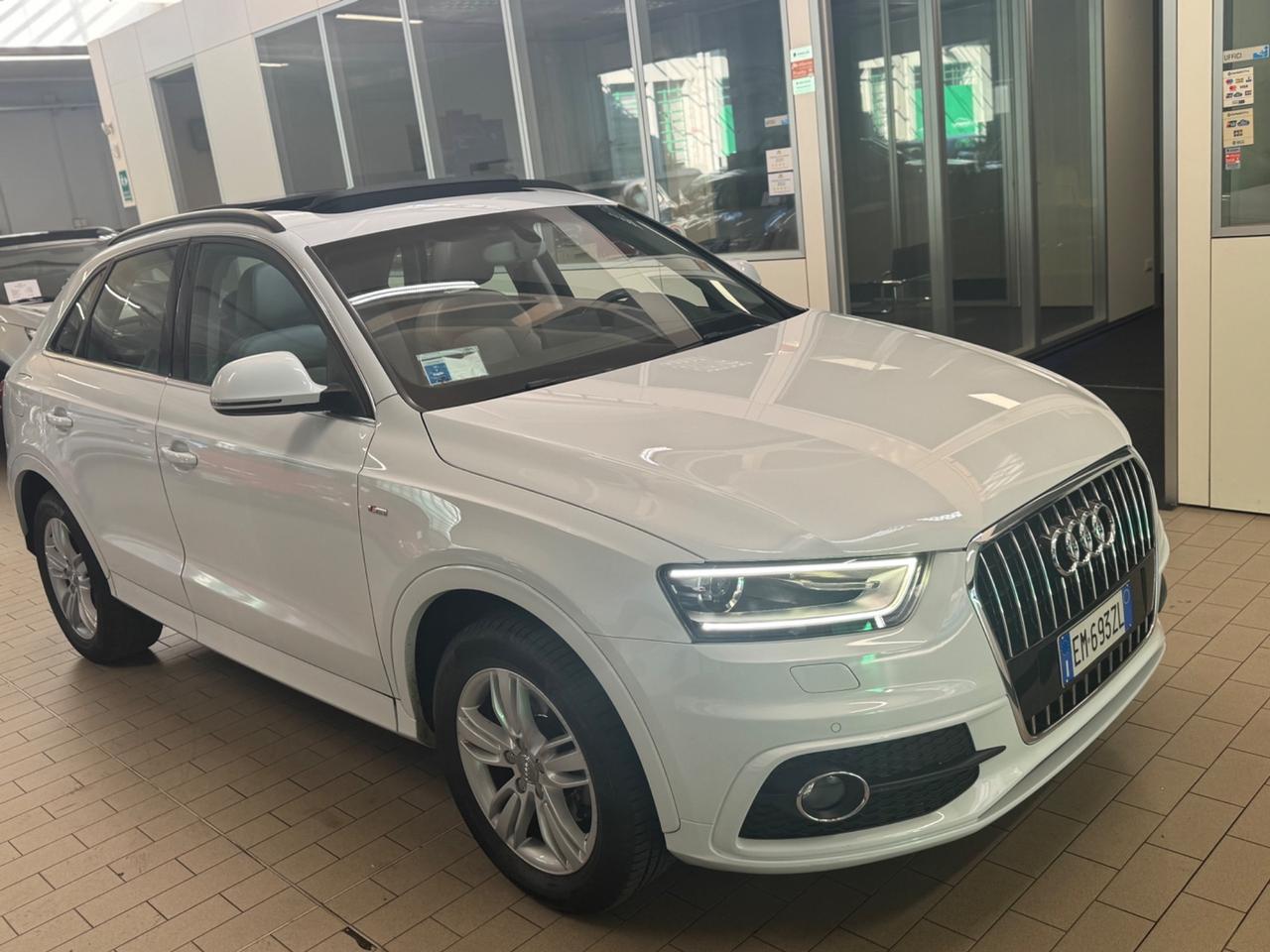 Audi Q3 2.0 TDI 140cv Tetto unico proprietario