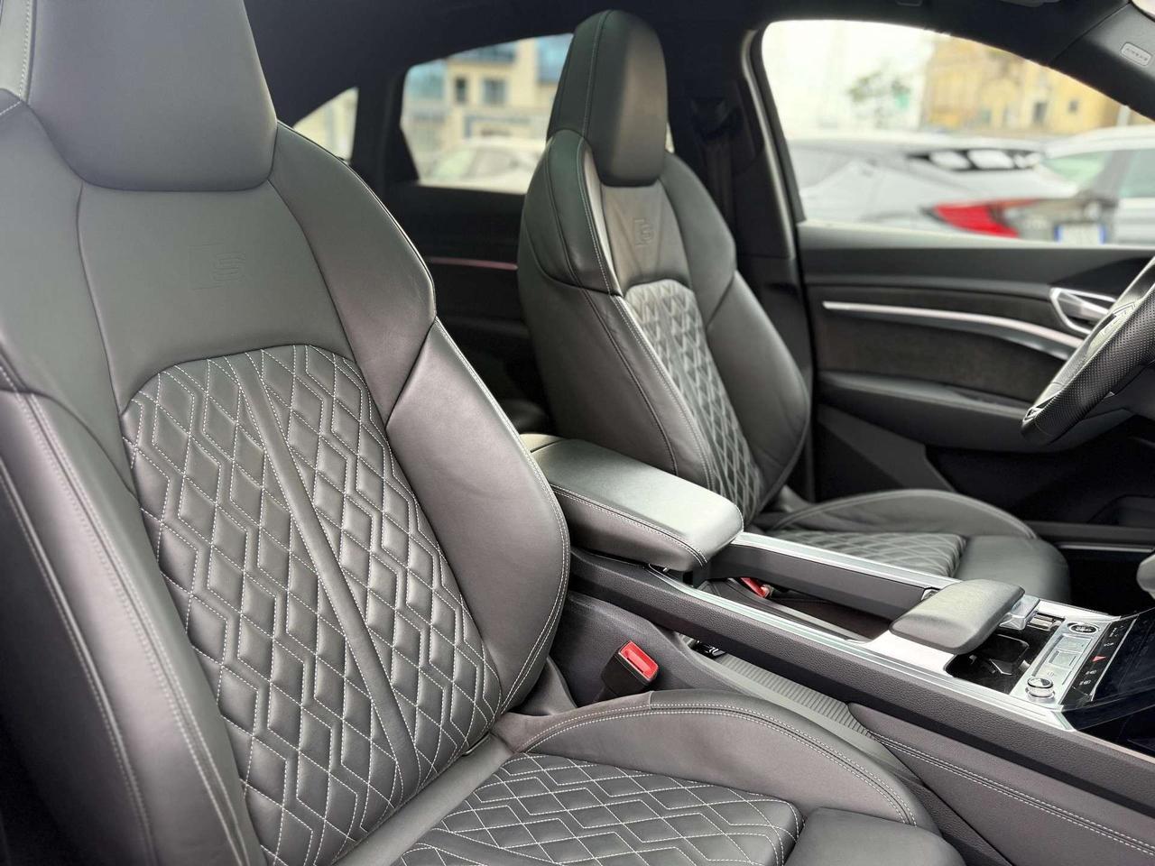 Audi Q8 e-tron SPB 55 Quattro S Line 408 cv - 2024