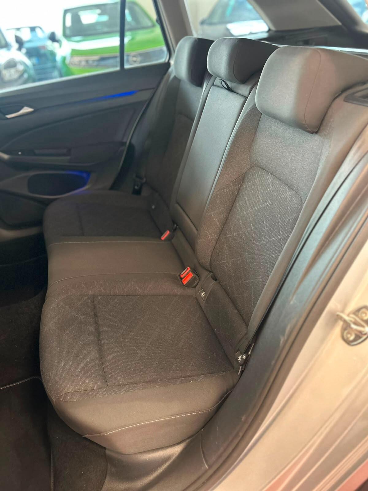 Volkswagen Golf Variant 2.0 TDI SCR DSG Life