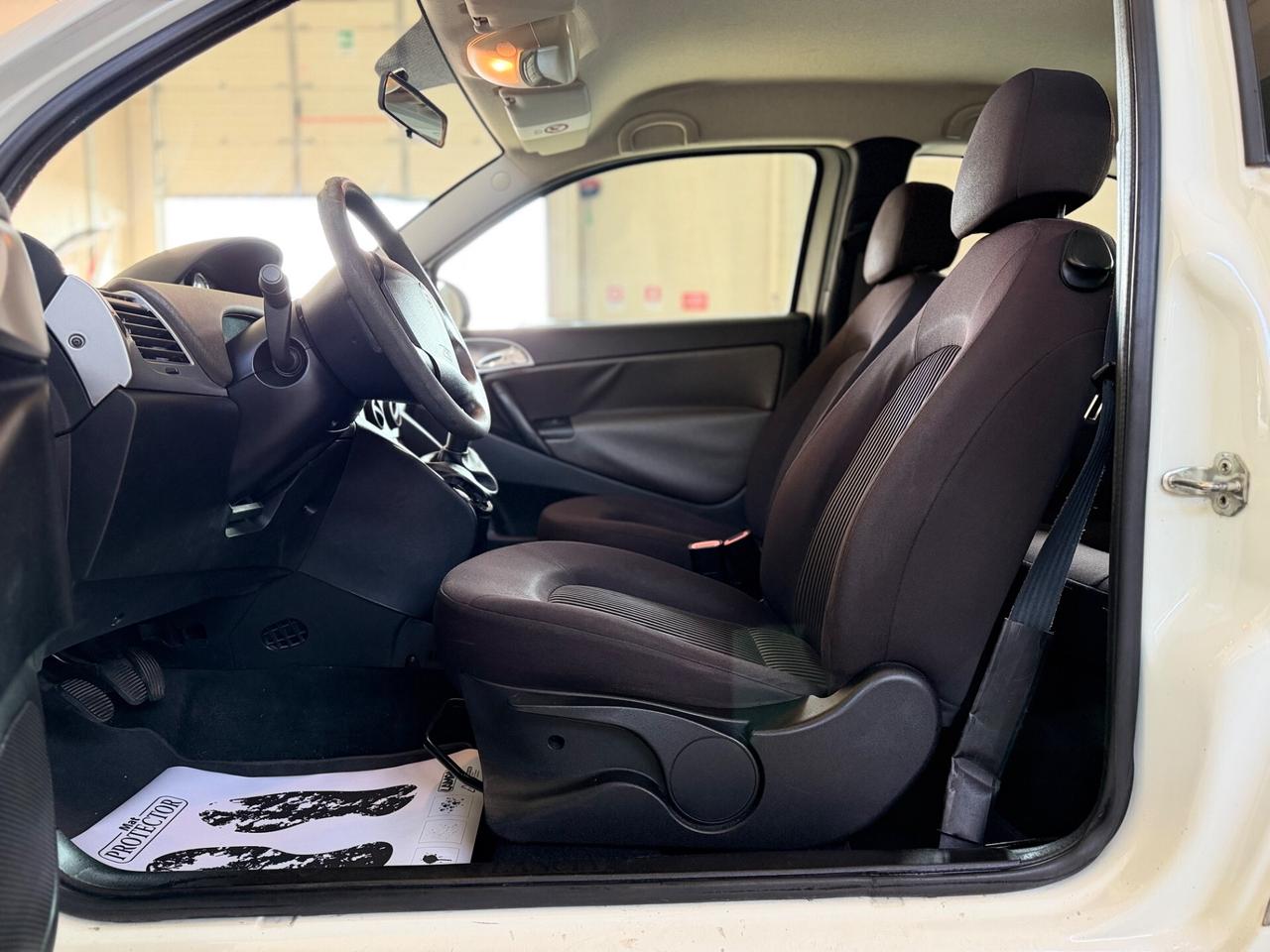 Lancia Ypsilon 1.3 MJT 75 CV Elle NEOPATENTATI