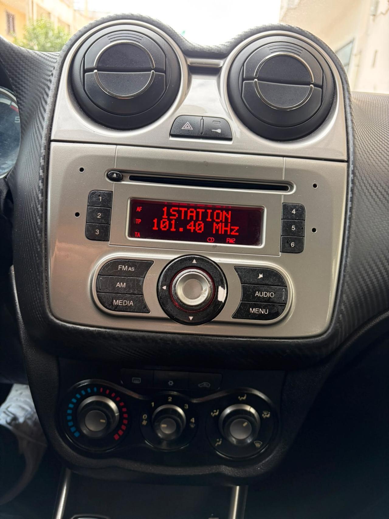 Alfa Romeo MiTo 1.6 JTDm 16V Distinctive Sport Pack